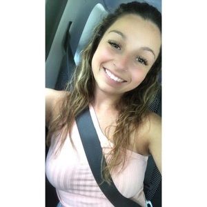 Meet your Posher, Brianna